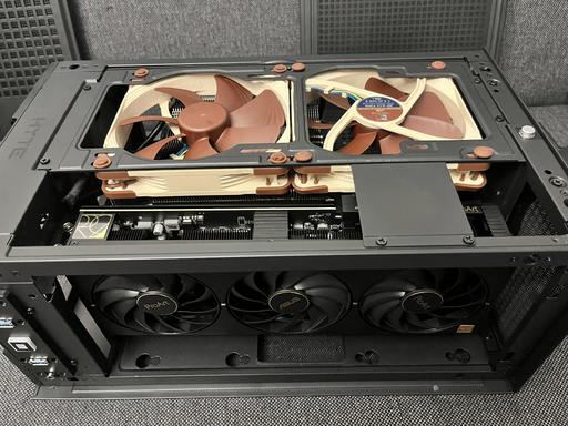Hyte Revolt 3: The Perfect Synergy by m0rth4r0 - AMD Ryzen 7 