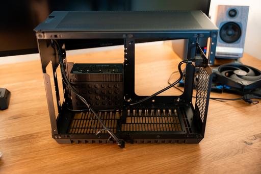 超レアDAN Cases C4-SFX v1 BLACK 自作PCパーツ ケース 超レアDAN Cases C4-SFX v1 BLACK 自作PCパーツ ケース（DAN