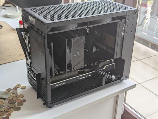コンピュータビジョン Jonsbo Jonsplus Z20 Build - Ryzen 5 7600 Air cooled & 6750