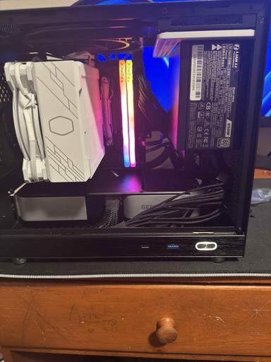 ミニミニPC GEEEK レアケース Ryzen5 3600XT RTX3060 ミニミニPC GEEEK レアケース Ryzen5 3600XT RTX3060