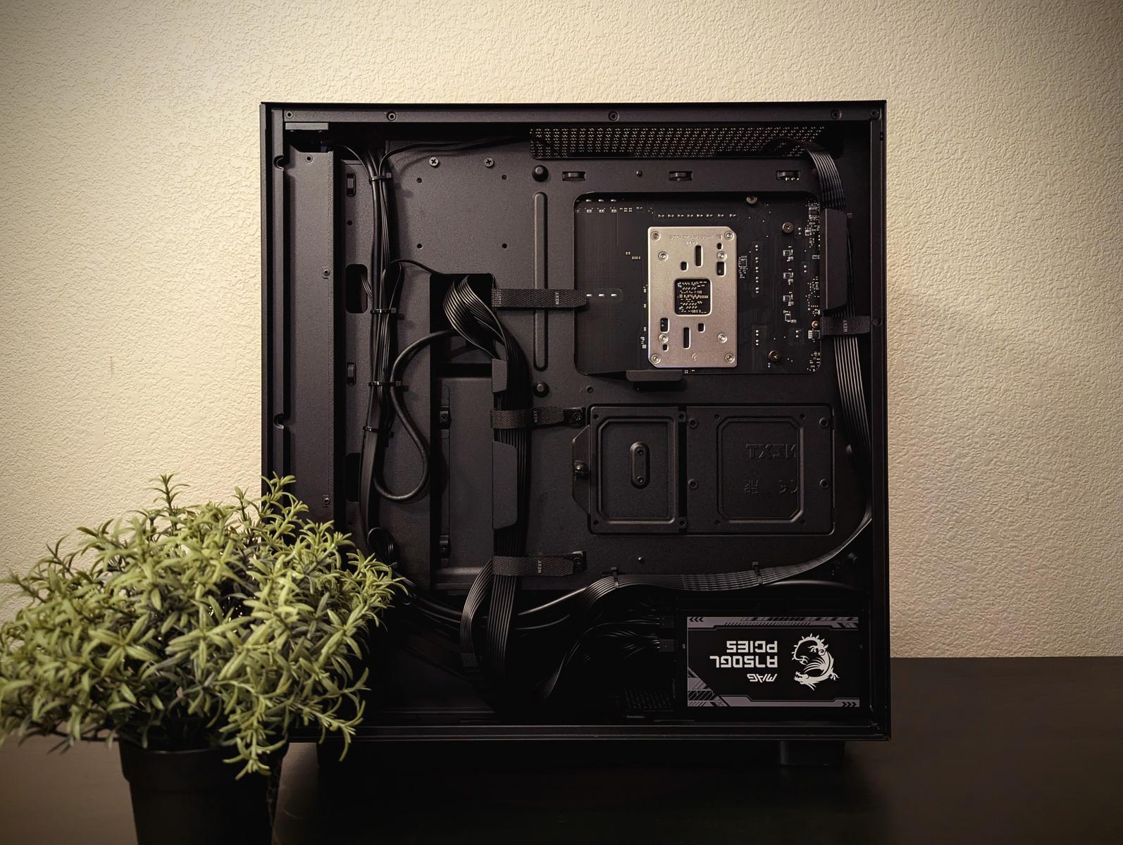 [ジャンクpc]nzxt、Ryzen75800x Commission Build 6 by MaydenAmerica - AMD Ryzen 5 7600X