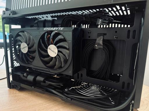 Ryzen5 7600 RTX4060 自作 小型 ゲーミングPC Terra Fractal Design Terra. My first SFFPC. by michaelfyod - AMD