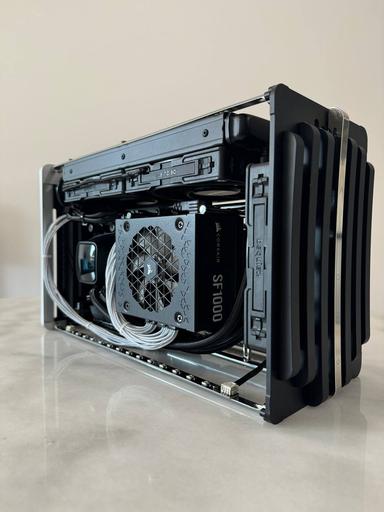 Nanoq R Moonstone build! by amirkhain - AMD Ryzen 7 7800X3D, GeForce ...