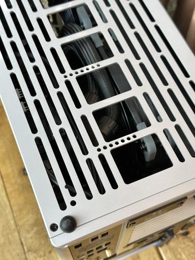 High Performance Cheese Grater (NCASE M2 Silver Grater) by