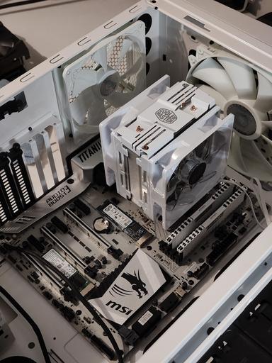 White CM Storm Stryker Build by Insan3Chi1d - Intel Core i3-7100 