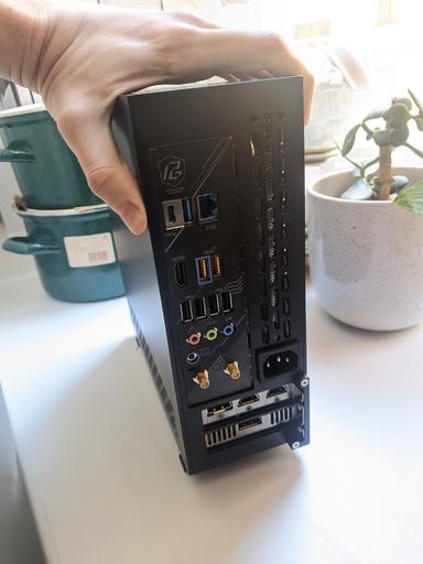 LZmod A24 v5 Mini-ITX build with R7 7700, RTX 4060 and 32G DDR5 by