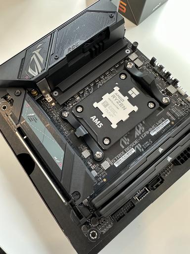 Block - Jonsbo T6 mini-ITX by partneb - AMD Ryzen 5 7600