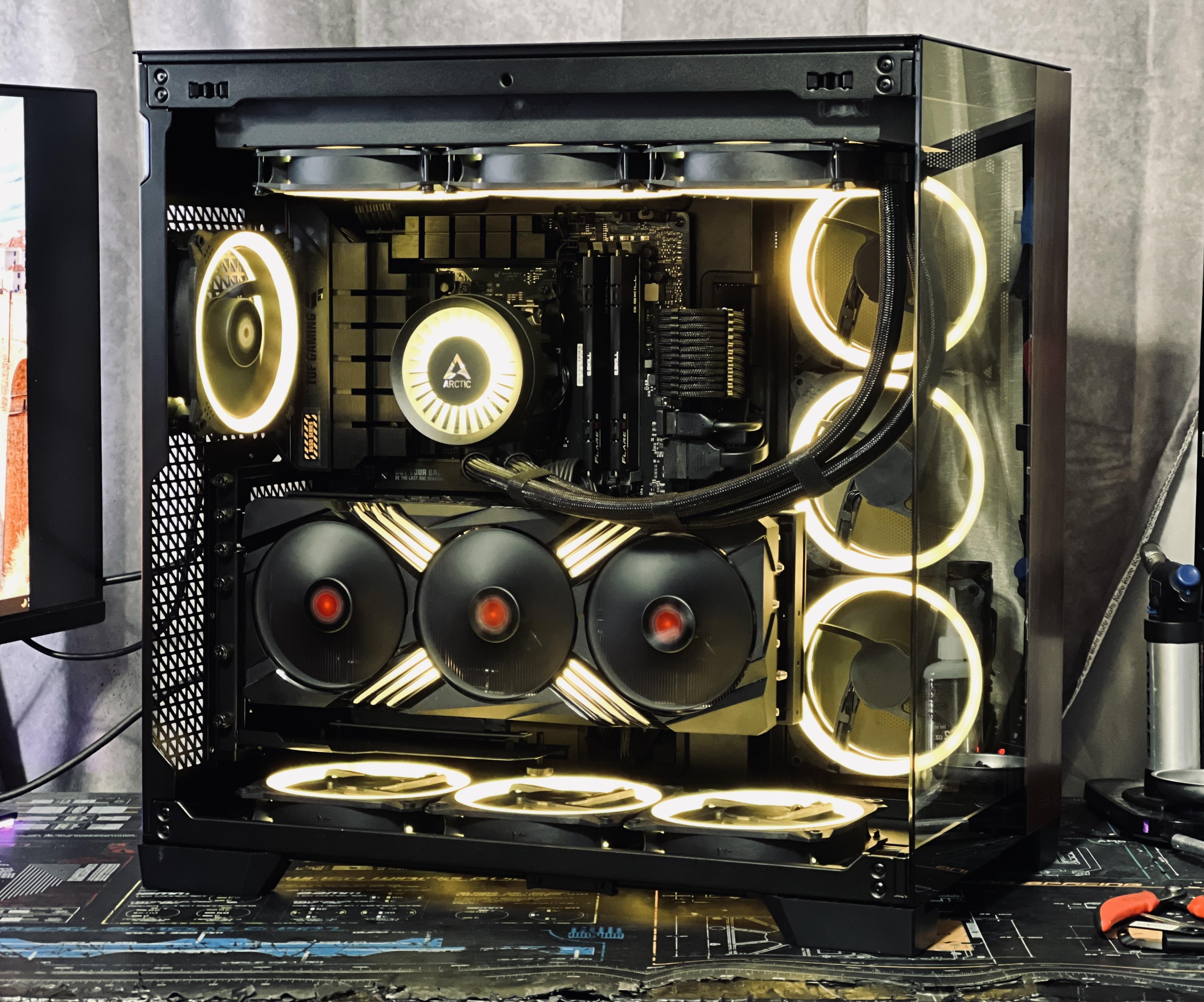 High-end gaming build in the new (-ish) Antec C8 Wood by
