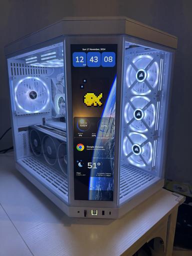 Hyte Y70 Touch Infinite Snow White Build + Workstation