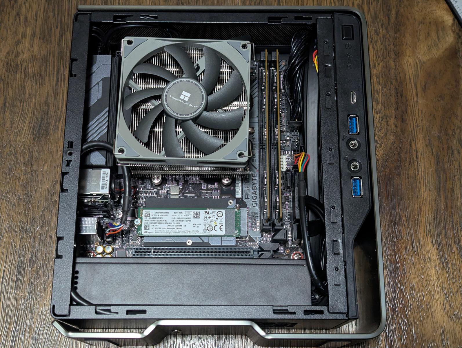 Project Titanium by DiamondCubeMiner - AMD Ryzen 5 8600G, In Win