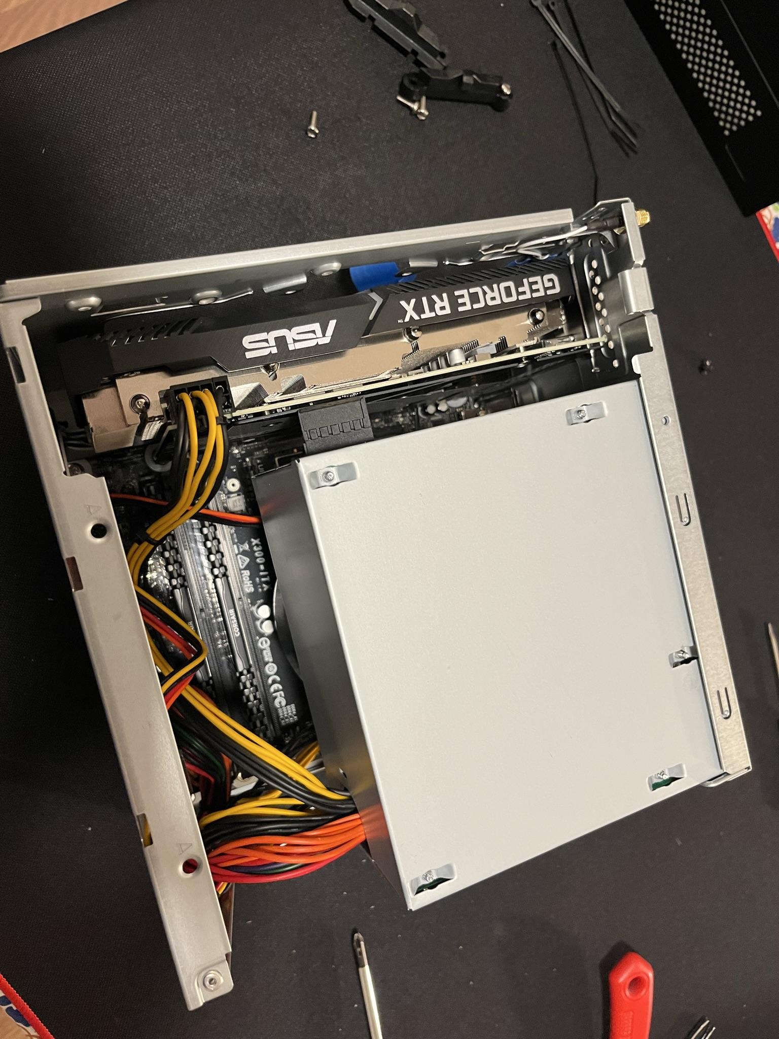 Deskmeet X300 July 2023 by Ikohs - AMD Ryzen 5 5600, GeForce