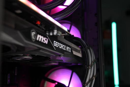 𝙇𝙐𝘾𝙆𝙔 // Core i7-12700K, RTX 3080 // Upper Mid-Range