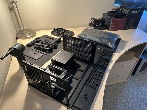 Ncase M2 Grater by Cjhenry - AMD Ryzen 7 9800X3D, GeForce