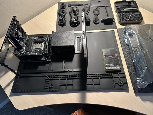 Ncase M2 Grater by Cjhenry - AMD Ryzen 7 9800X3D, GeForce RTX 4070