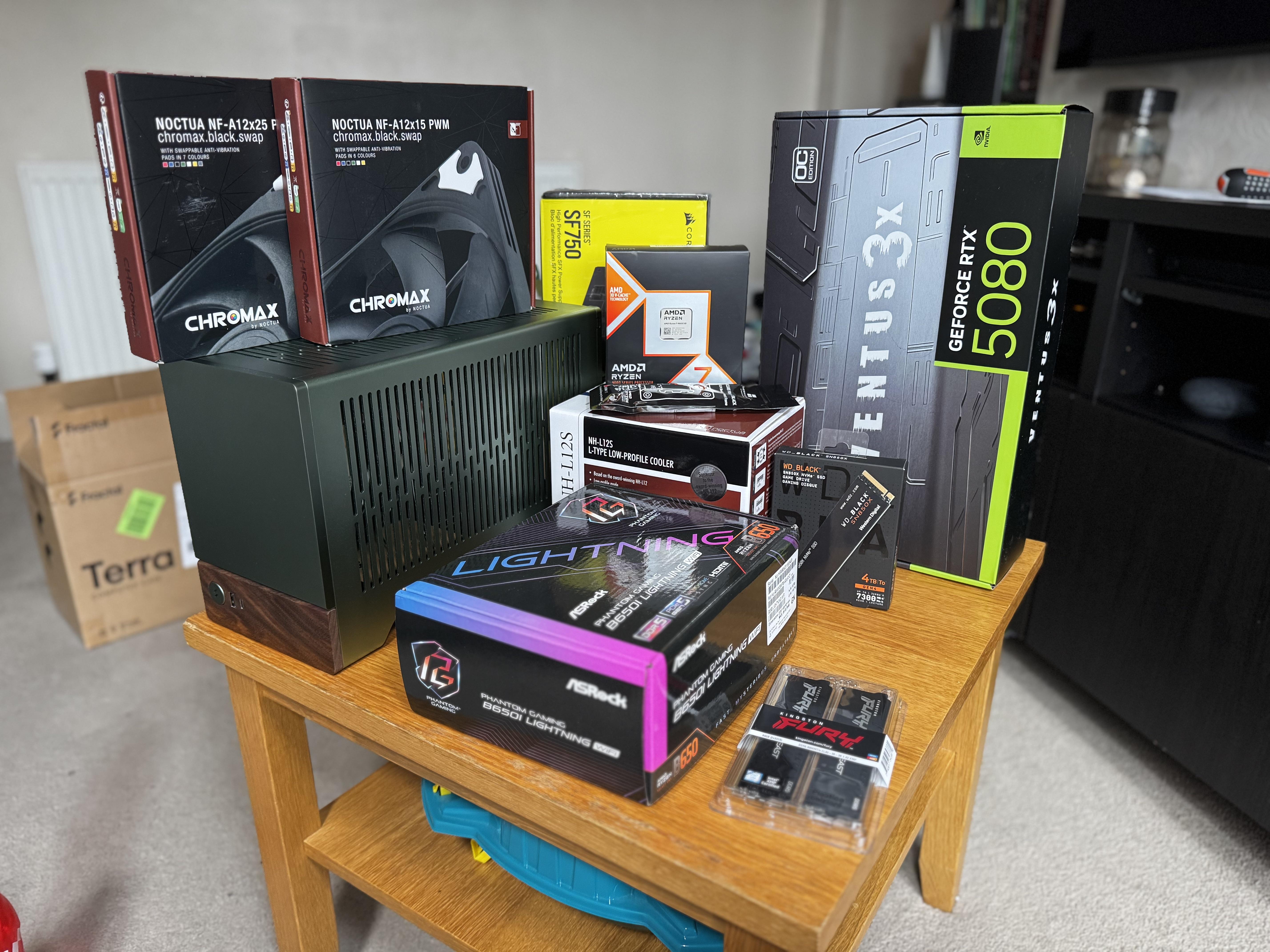 【箱有】FractalDesign自作PC(Ryzen/RX570)ストレージ無 Terra 5080 9800X3D - My First SFF Build by skuid87 - AMD Ryzen 7