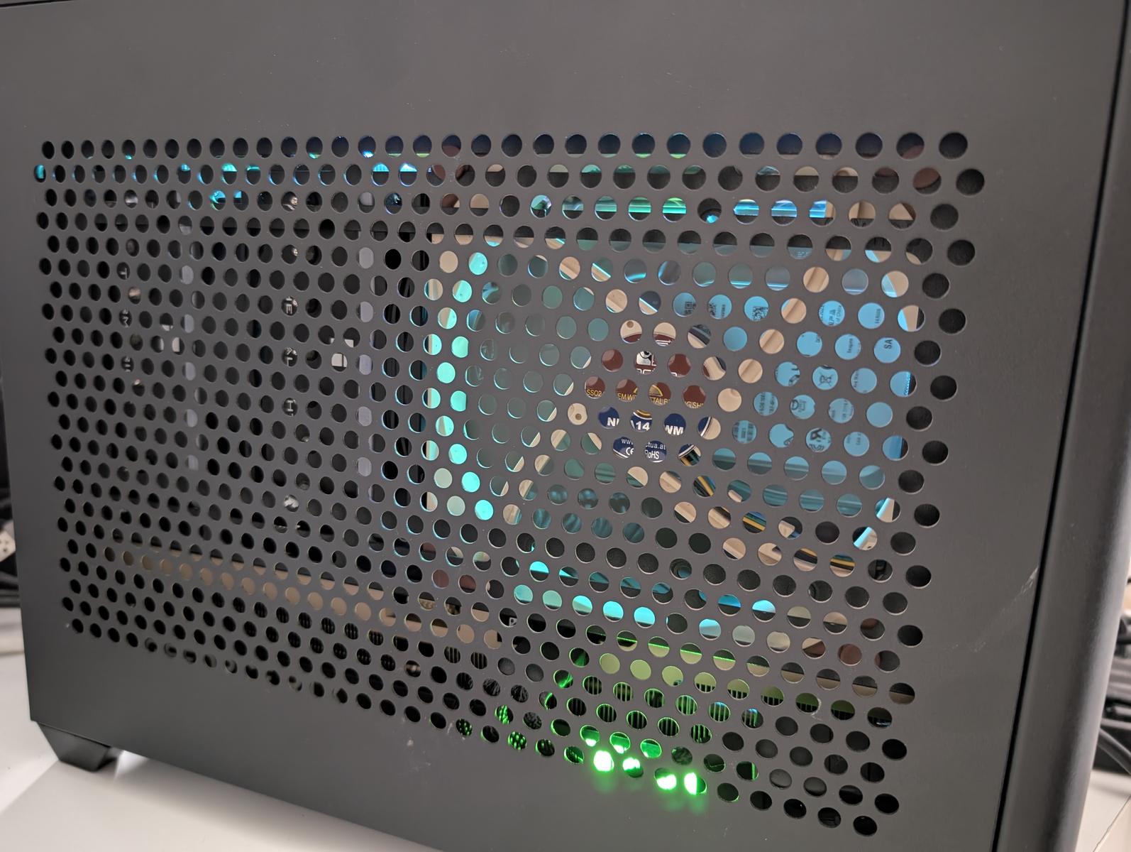 Packed NR200 - 7950X + Zotac 5080 Solid OC by Med4 - AMD Ryzen 9 7950X,  GeForce RTX 5080, Cooler Master MasterBox NR200 Mini ITX Desktop -  PCPartPicker