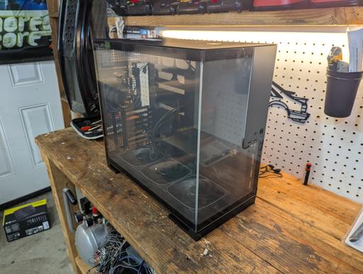 Nine-Ball by FuzzyLumpkin - AMD Ryzen 7 7800X3D, Radeon RX 9070 XT