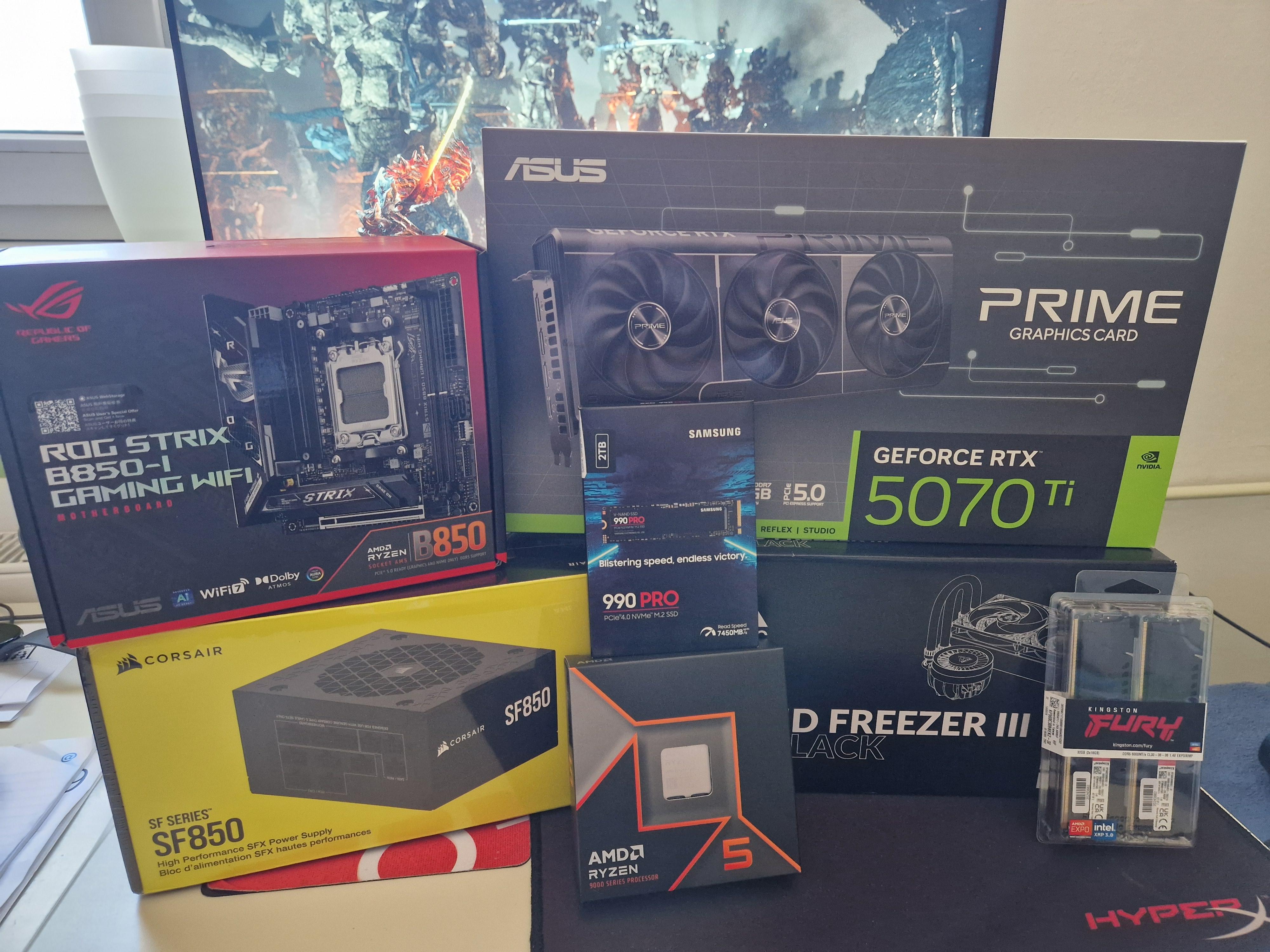 Ncase M2 Round Gunl (Flat Pack)