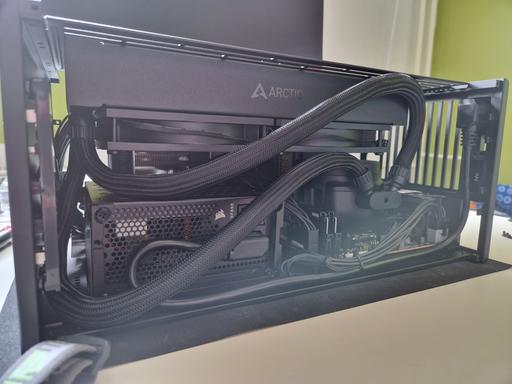 NCASE M2 Round Black by capuder - AMD Ryzen 5 9600X, GeForce RTX