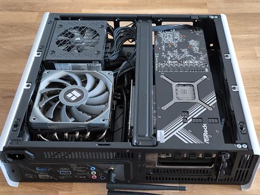 AMD build with Fractal Ridge by plokin - AMD Ryzen 7 9700X, Radeon