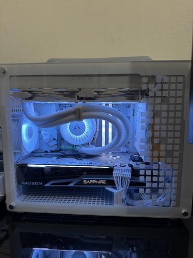 Jonsbo Z20 build by randomia - AMD Ryzen 7 9700X, Radeon RX