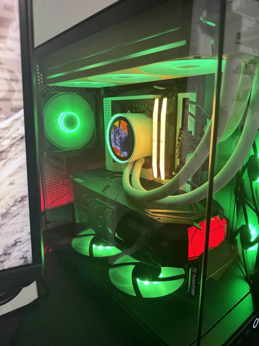 XXXG-01D2 by CaseRace - AMD Ryzen 9 7900X, Radeon RX 9070 XT