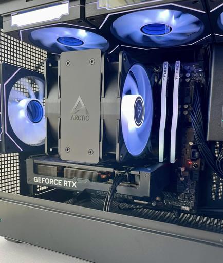 [もふもふ]CPU 世界最強PCを作る】50万円CPU、トラブルを乗り越え動作した