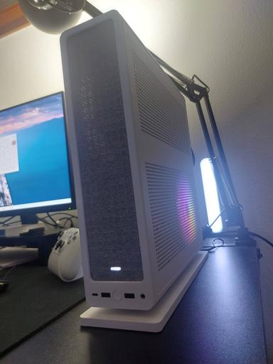 【箱有】FractalDesign自作PC(Ryzen/RX570)ストレージ無 🧊 [SFF/White Retro Build] — My Fractal Ridge Console Slayer (w