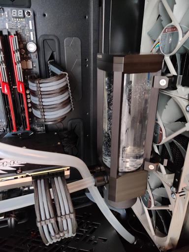 Fractal Design Define 7 XL + Nemesis 420 GTX + Heatkiller Tube D5