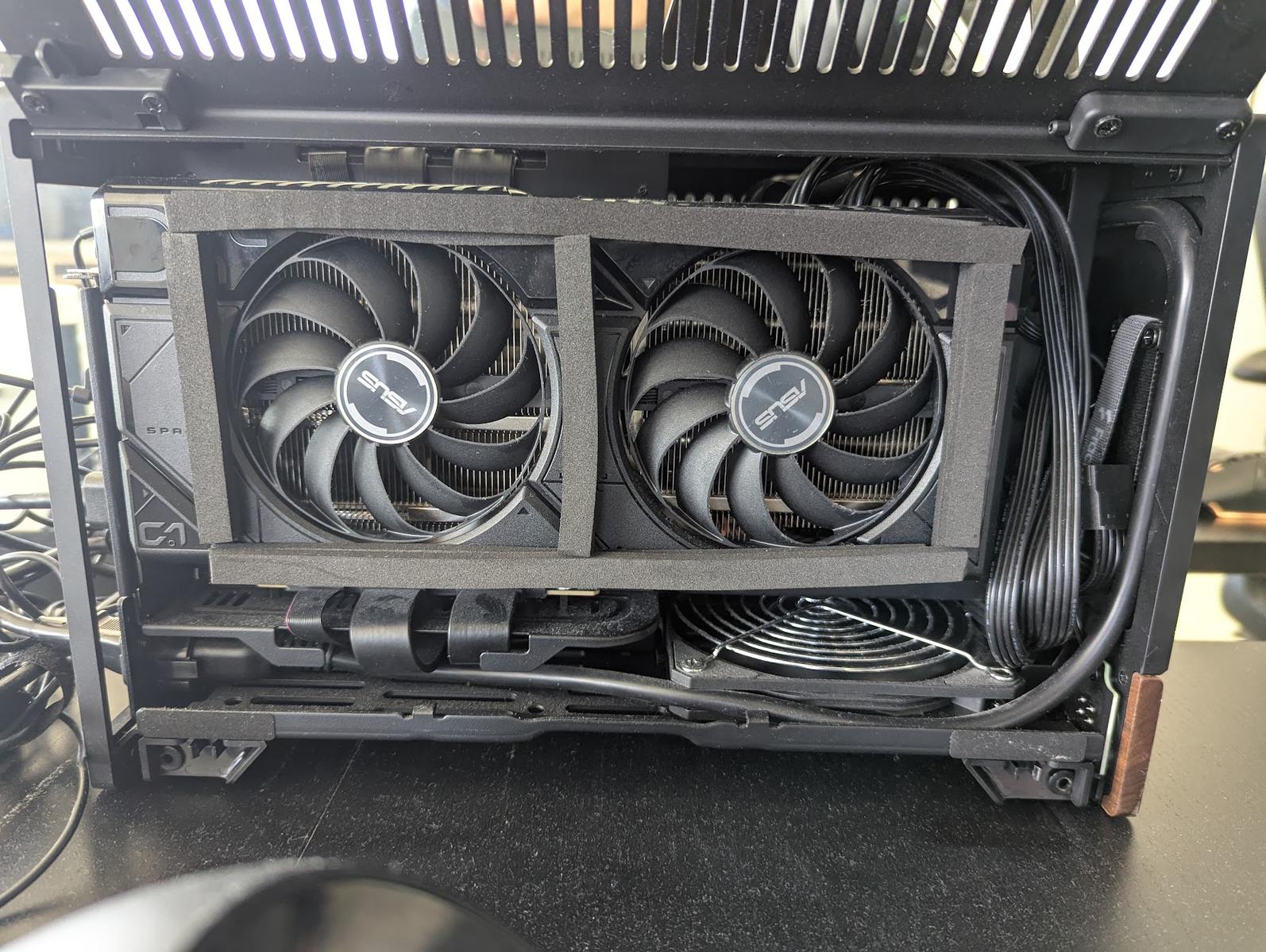 テーブル・机 fractalize Fractal Terra w/ 9800X3D, 7800XT, and AXP90-X47FC by Neuronix