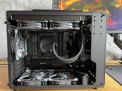 9800X3D with 9070XT In Jonsbo Z20 by ImVaal - AMD Ryzen 7
