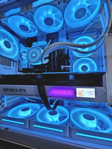 WHITE ホワイトLIANLI ゲーミングPC 9800X3D RTX5080 RTX 5080 + Ryzen 7 9800X3D White PC build - YouTube