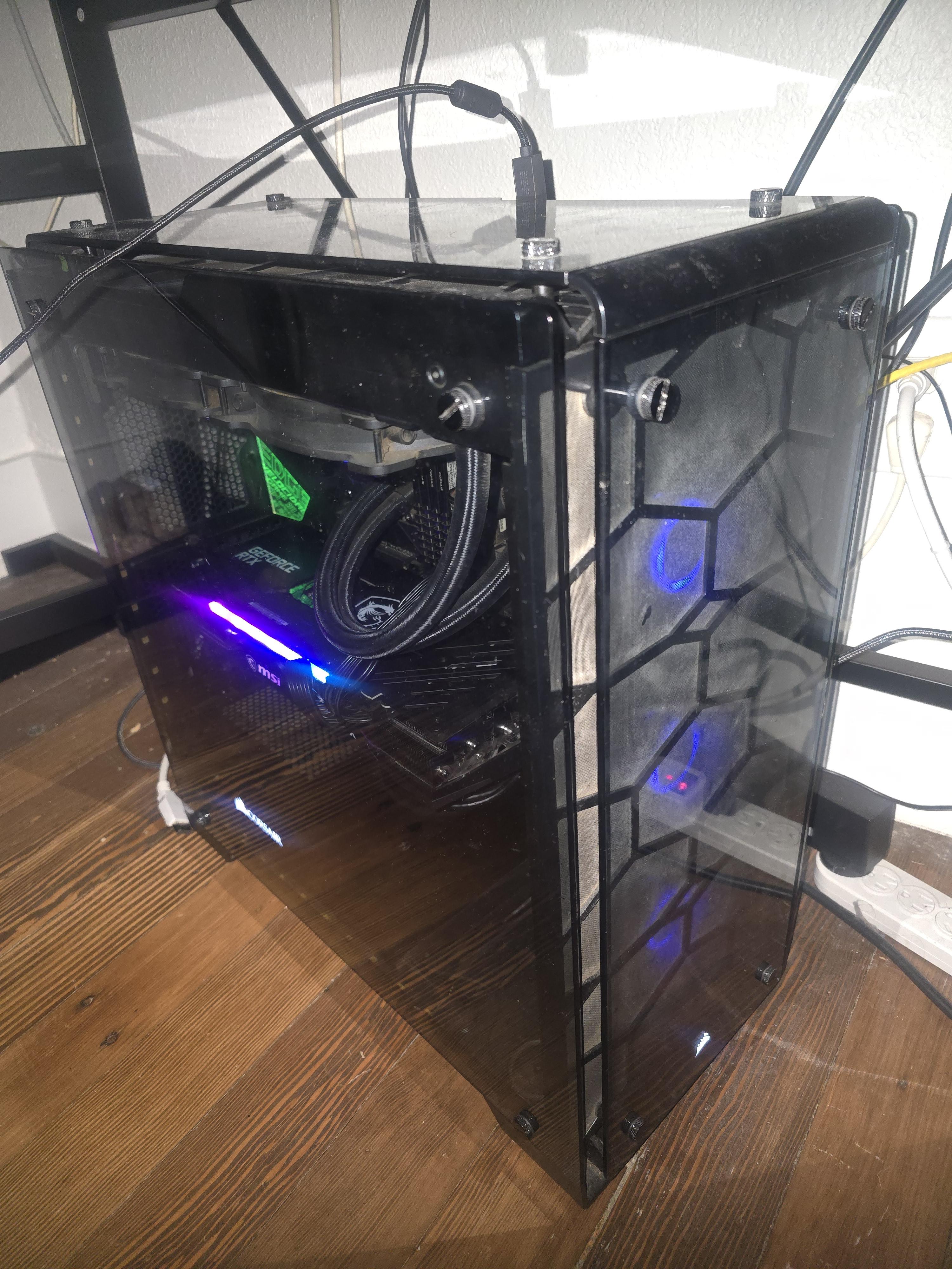 №31、Win11-21H2、Athlon5350、M8G、Quadro Old Build had for several years. by Nimrowd2023 - Intel Core