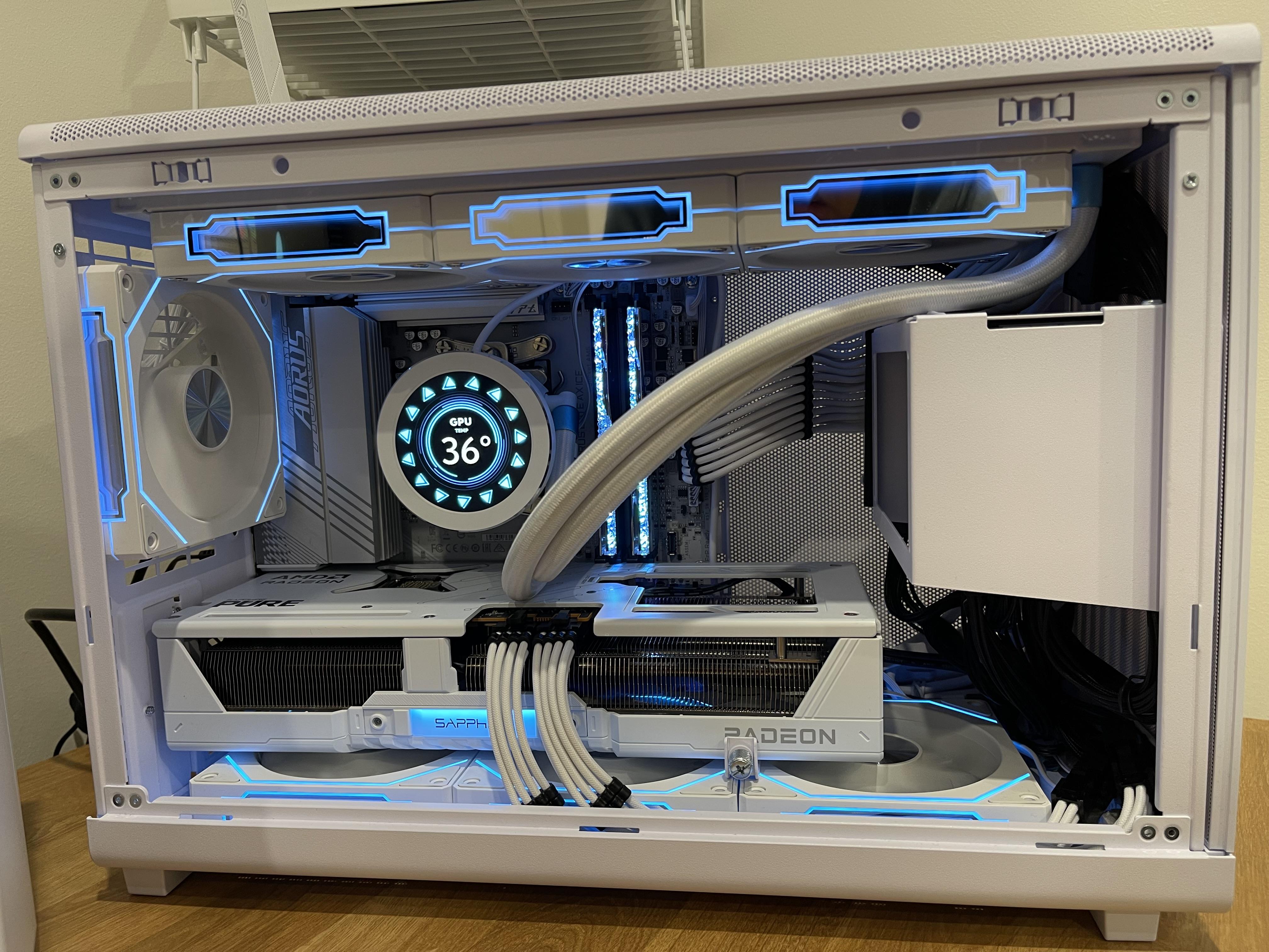 Lian Li A3 White mATX Build - 9070 XT by anfy24 - AMD Ryzen 7 7700