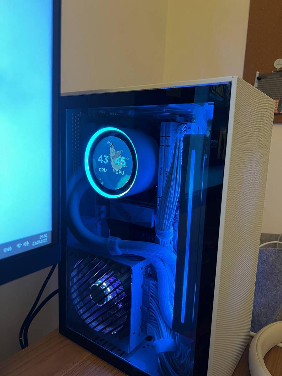 SSUPD Meshroom s v2 white pleasure by disexdk - AMD Ryzen 7