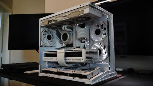 Lian Li 011 Dynamic Mini V2 All White by TexxasPapi - Intel Core