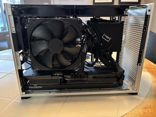 NCASE M2 Grater Under-desk Gaming Build by germantucky - AMD Ryzen