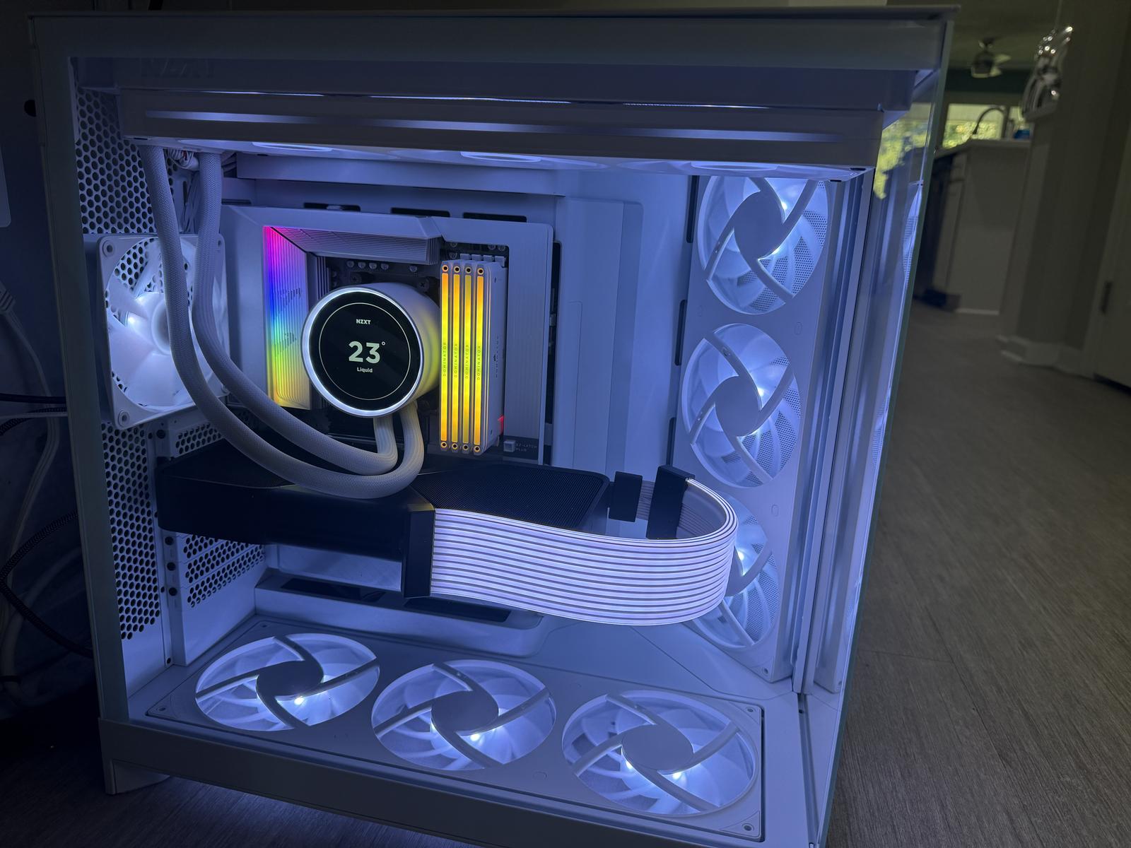 5090 white and black build by mrjoeyjiffy - AMD Ryzen 7 9800X3D