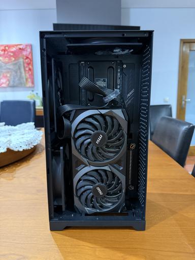 Adamastor (Shiny Snake L400 - Mini ITX / ATX PSU) [First Build] by