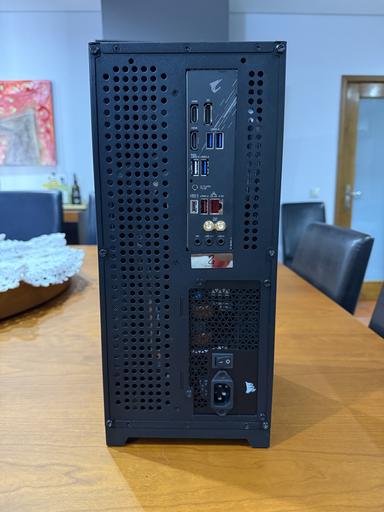 Adamastor (Shiny Snake L400 - Mini ITX / ATX PSU) [First Build] by