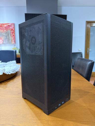 Adamastor (Shiny Snake L400 - Mini ITX / ATX PSU) [First Build] by