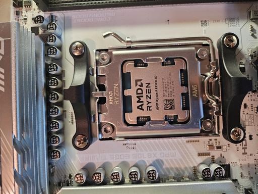 AMD9950x3D/Nvidia 5090 Build by Rottencrotch - AMD Ryzen 9 9950X3D