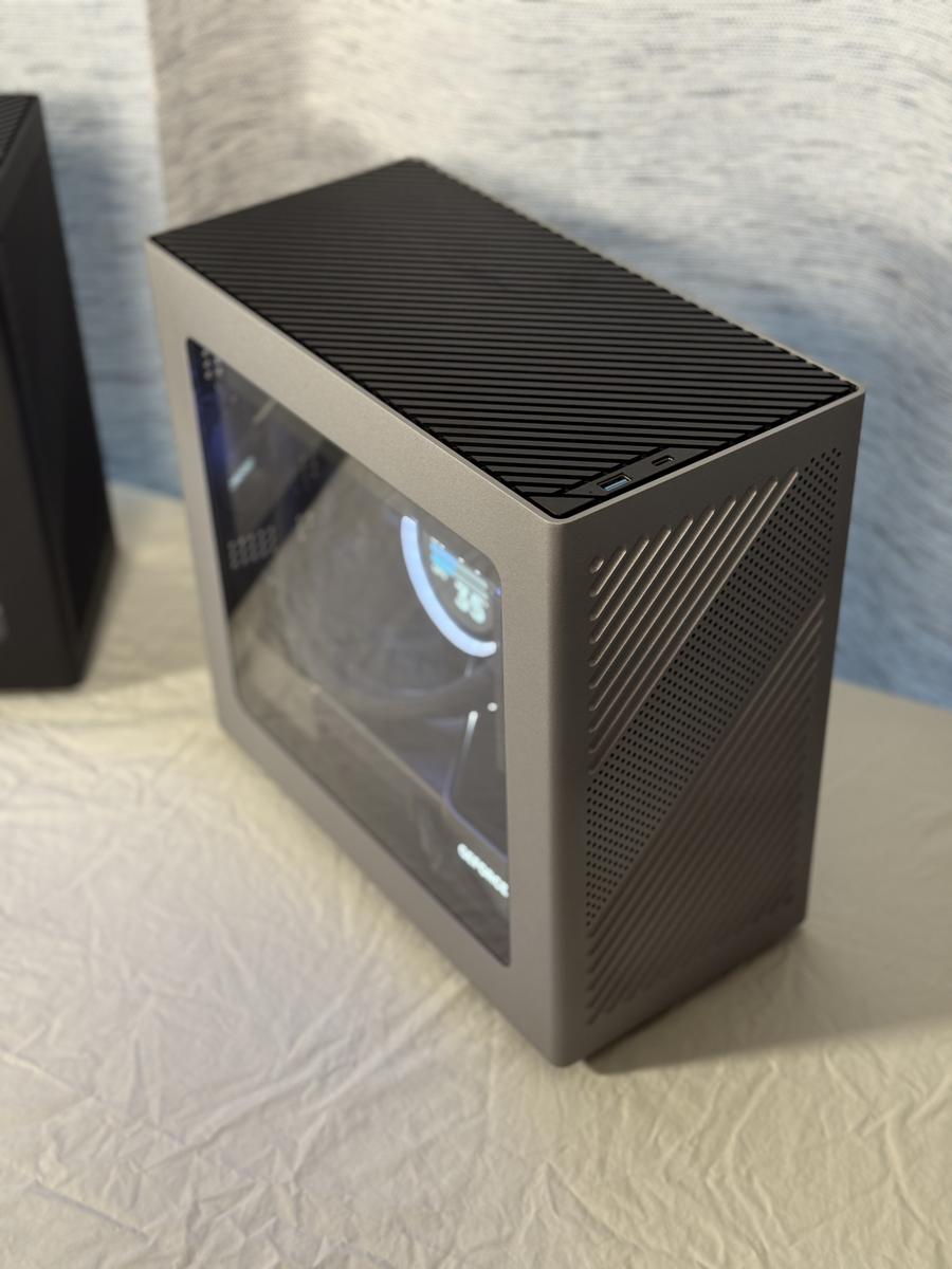 CPUU様 COOJ Z-18 - RTX 5080 - 9800X3D by jcbashyam - AMD Ryzen 7 9800X3D