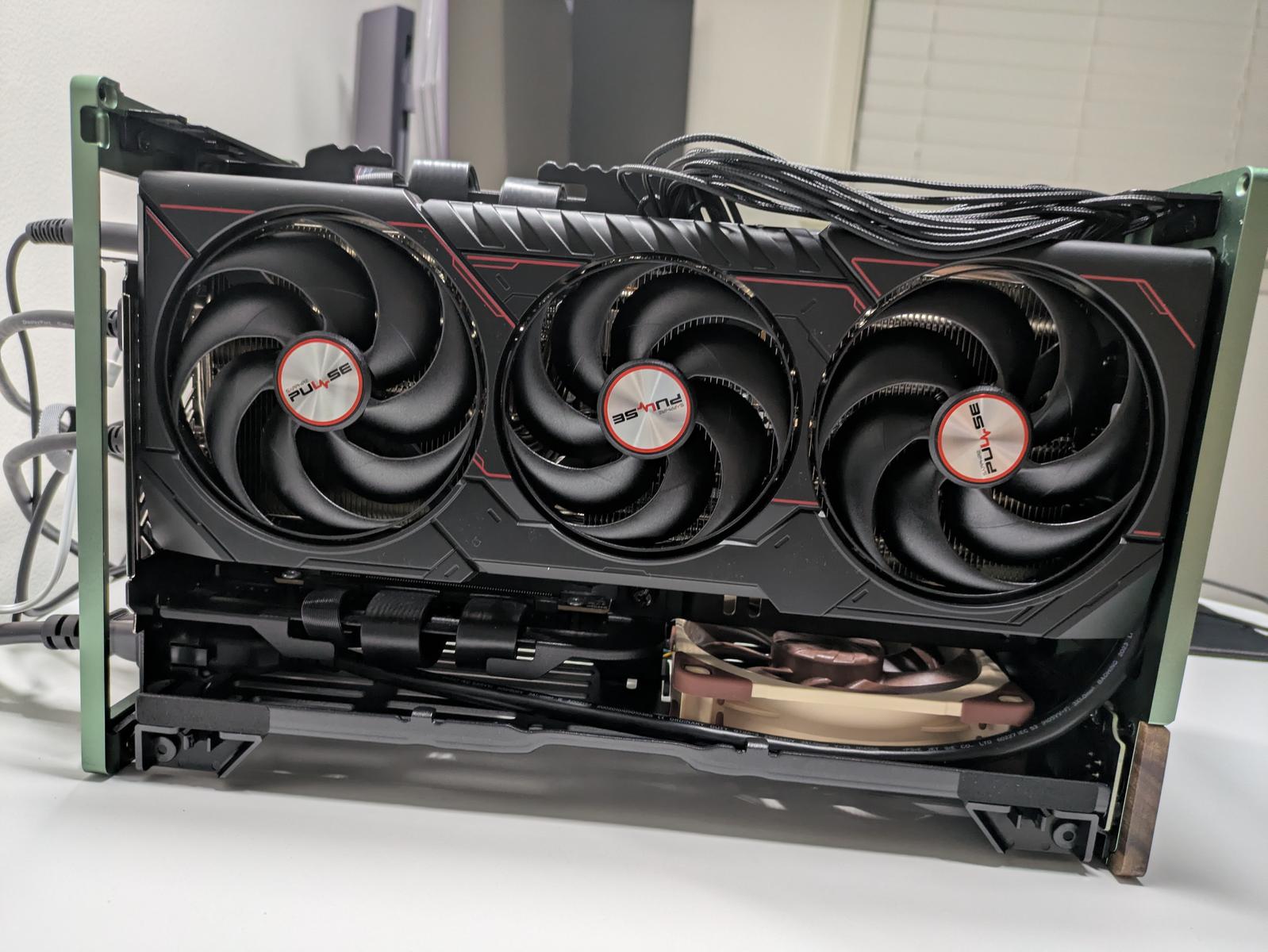Fractal Terra + 9070xt by cleanurpants - AMD Ryzen 7 9800X3D