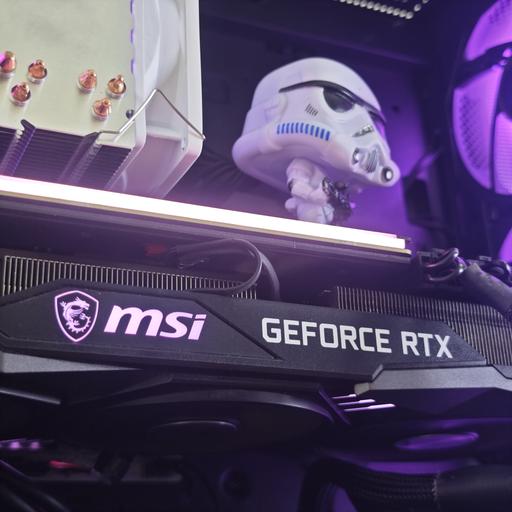 PC Flip #3 by olicz - Intel Xeon E5-2698 V3, GeForce RTX 3070 Ti