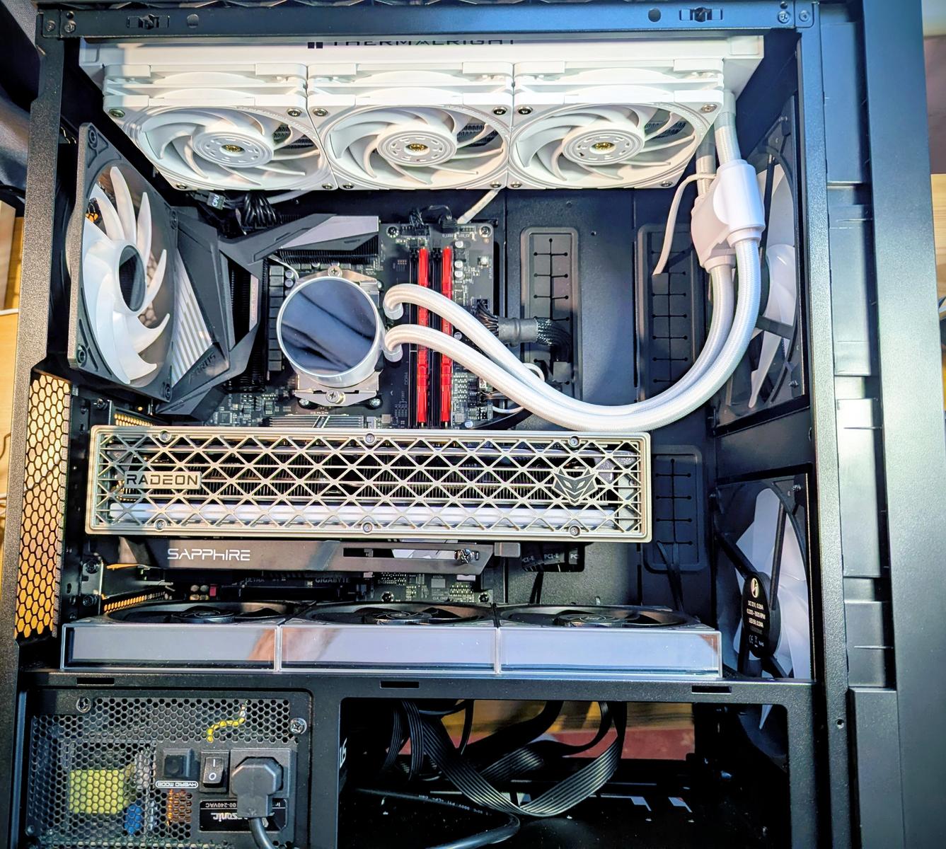 Lian Li 217 Infinity and Sapphire Nitro+ 9070 xt upgrade for 2019