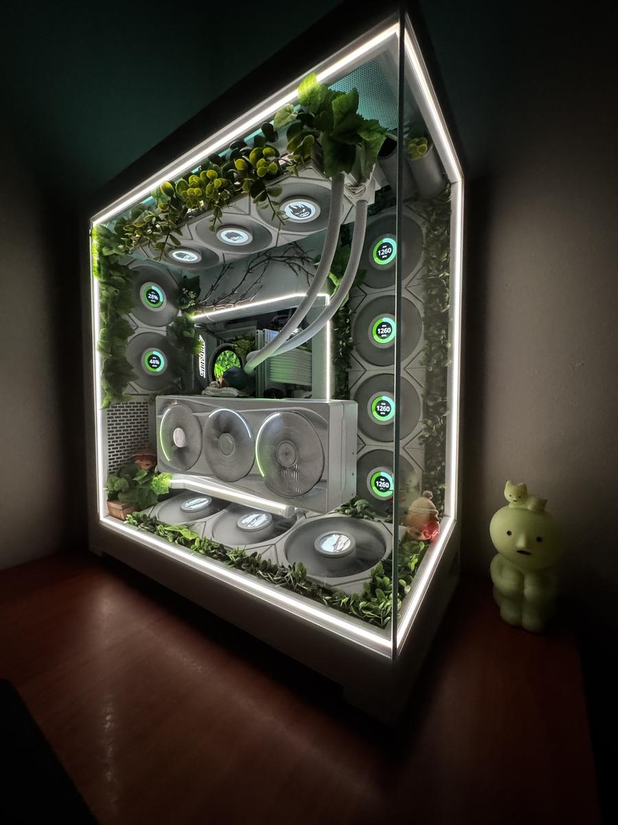 ATX-sized PC build (from PCPartPicker)