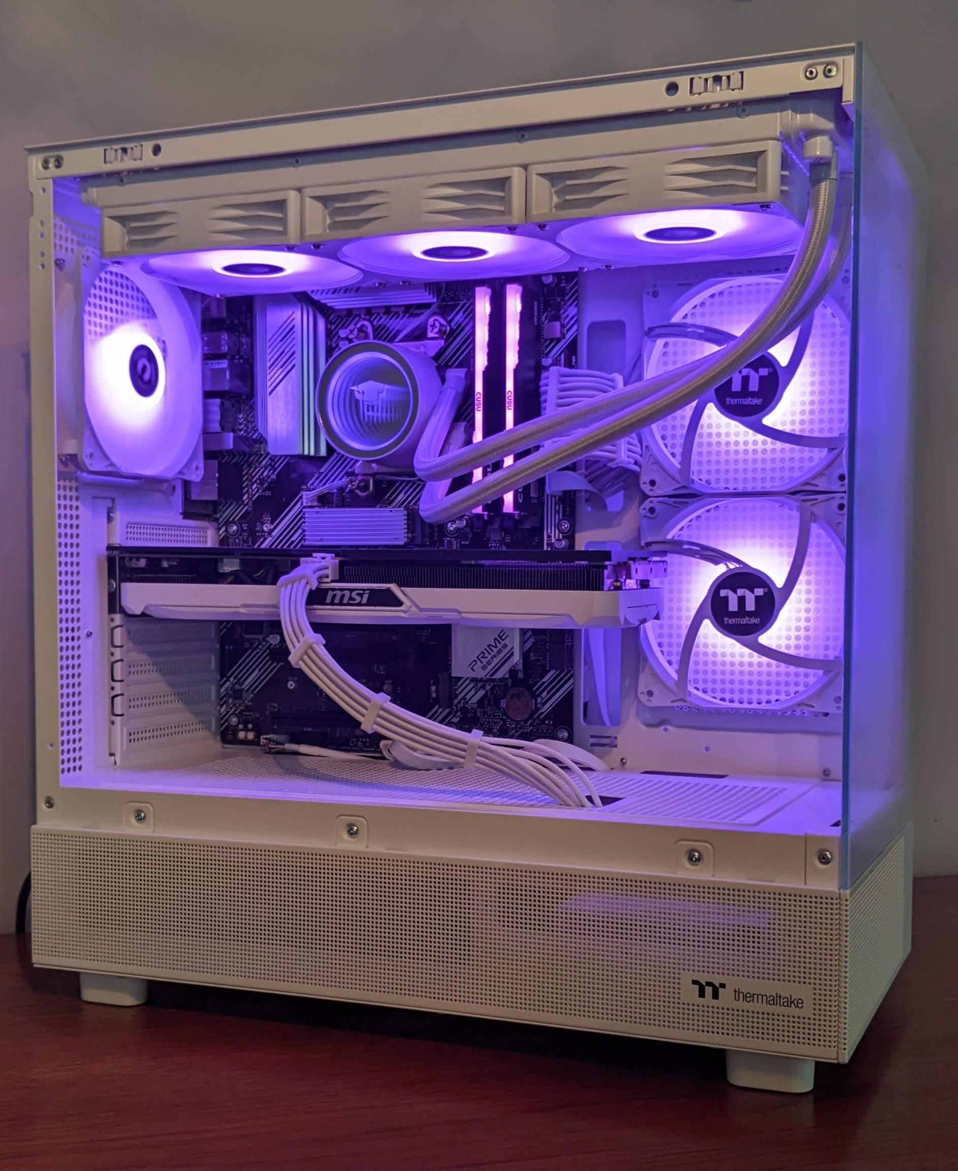 5700x View 270 white flip by GiquePcs - AMD Ryzen 7 5700X, GeForce